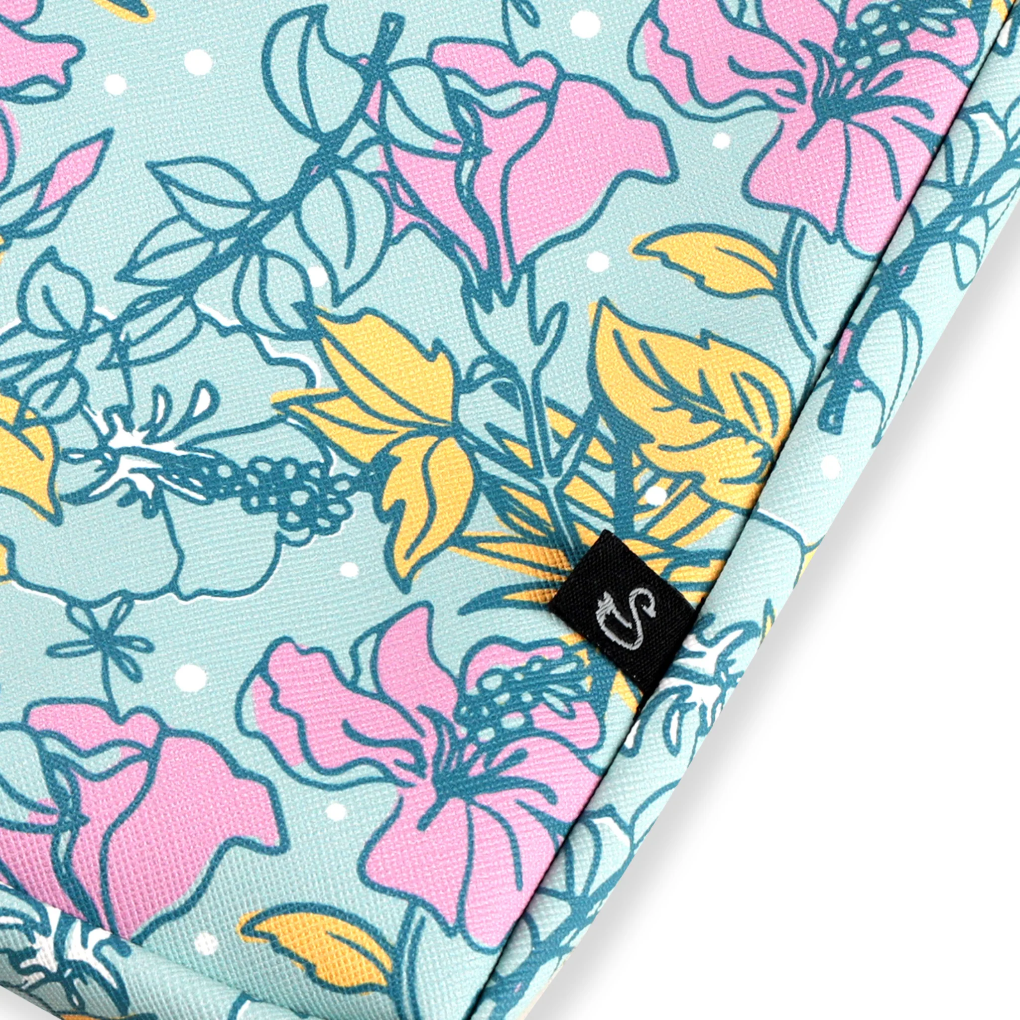 Lindsey Pouch - Image 2